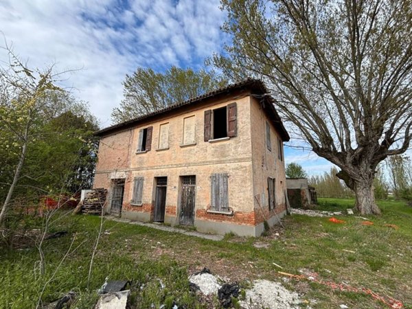 casale in vendita ad Argelato in zona Funo