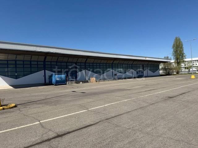 capannone in vendita ad Argelato in zona Funo