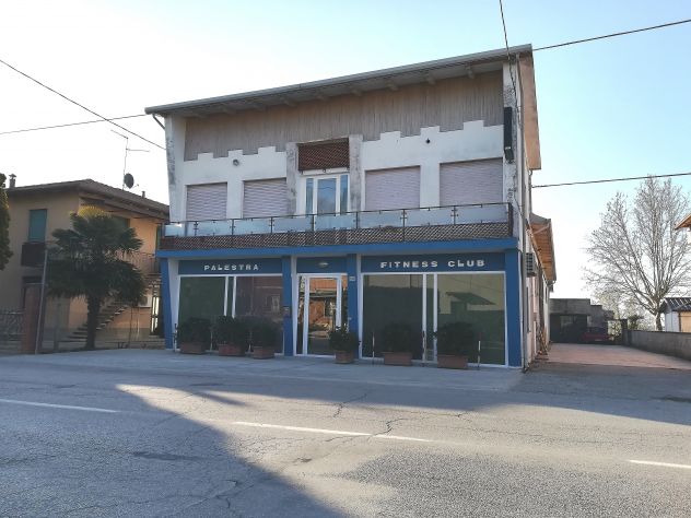 negozio in vendita a Baricella in zona San Gabriele