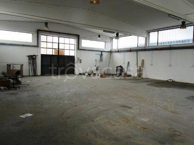 locale commerciale in vendita a Baricella