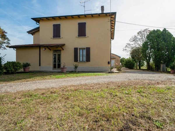 casa indipendente in vendita a Baricella in zona Boschi