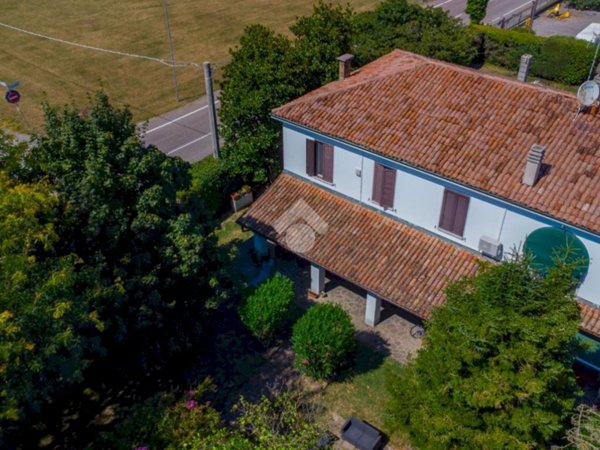 casa indipendente in vendita a Baricella