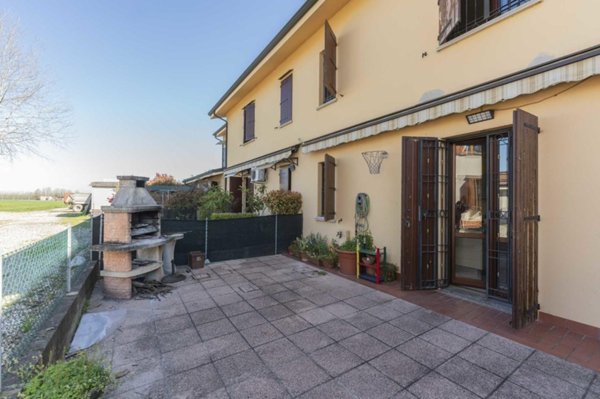 casa indipendente in vendita a Baricella