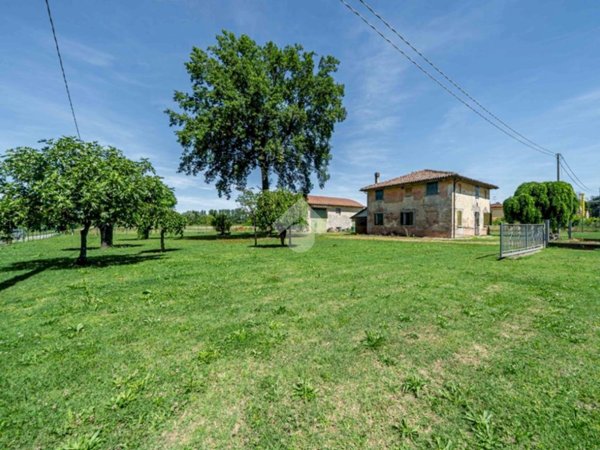 casa indipendente in vendita a Baricella