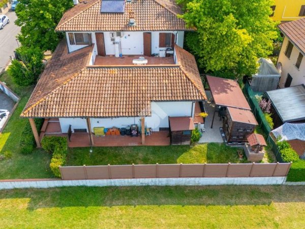 appartamento in vendita a Baricella in zona San Gabriele
