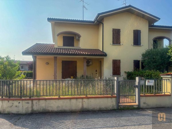 casa indipendente in vendita a Baricella