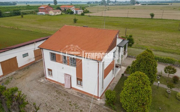casa indipendente in vendita a Baricella in zona Boschi