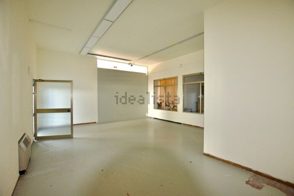 locale di sgombero in vendita a Baricella