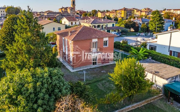 casa indipendente in vendita a Baricella