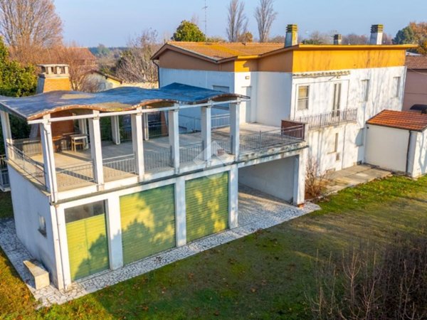 appartamento in vendita a Baricella in zona San Gabriele