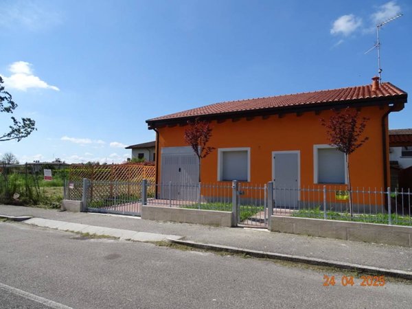 casa indipendente in vendita a Baricella