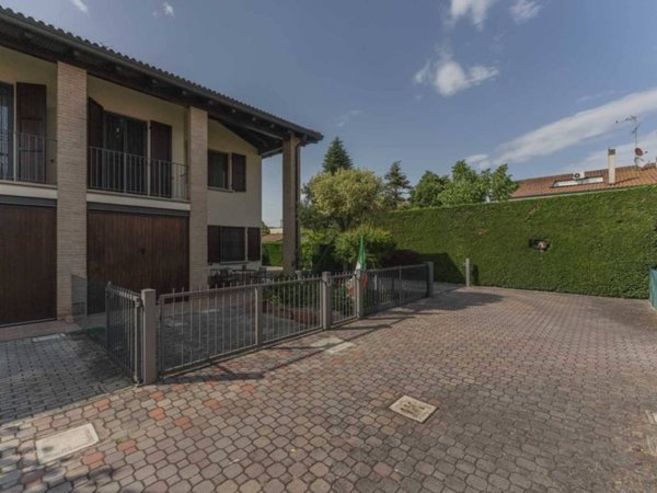 casa indipendente in vendita a Baricella