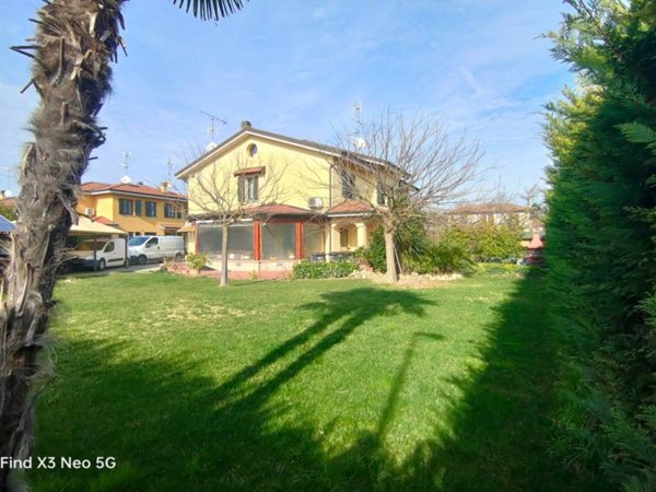 casa indipendente in vendita a Baricella