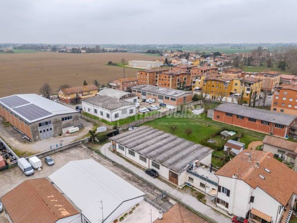 negozio in vendita a Baricella