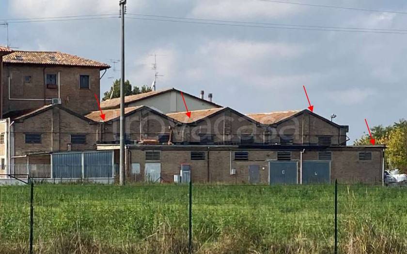locale commerciale in vendita a Baricella in zona San Gabriele