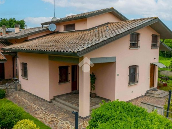 casa indipendente in vendita a Baricella
