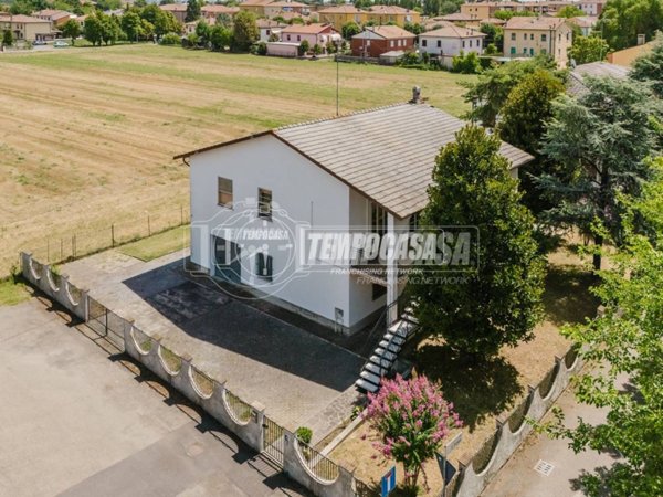 casa indipendente in vendita a Baricella