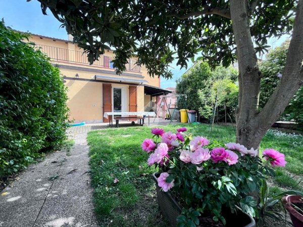 casa indipendente in vendita a Baricella in zona Boschi