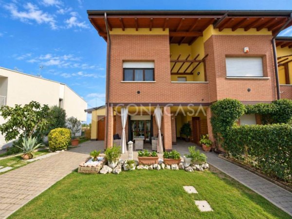 casa indipendente in vendita a Bentivoglio