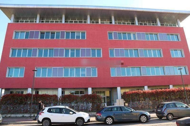 ufficio in vendita a Bologna in zona Bolognina
