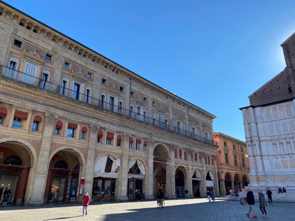 appartamento in vendita a Bologna in zona Centro Storico