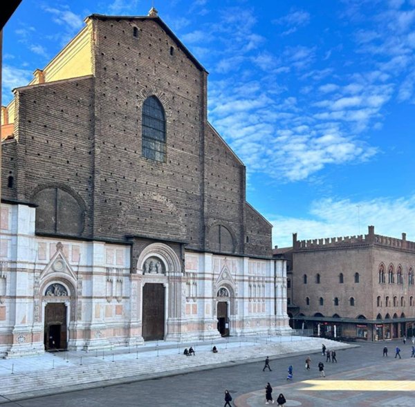 appartamento in vendita a Bologna in zona Centro Storico