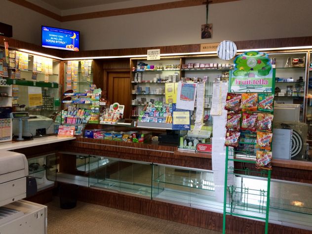 negozio in vendita a Bologna in zona Saragozza