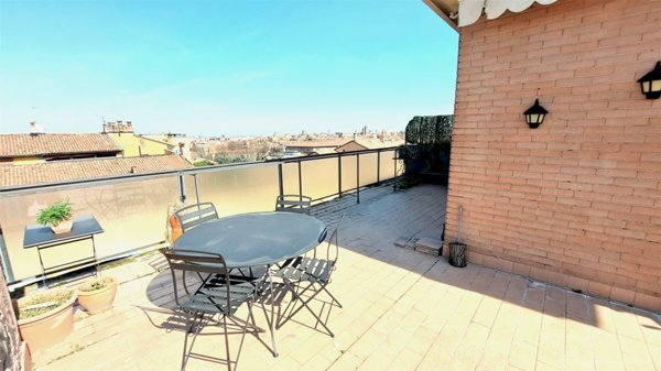 appartamento in vendita a Bologna in zona Saragozza