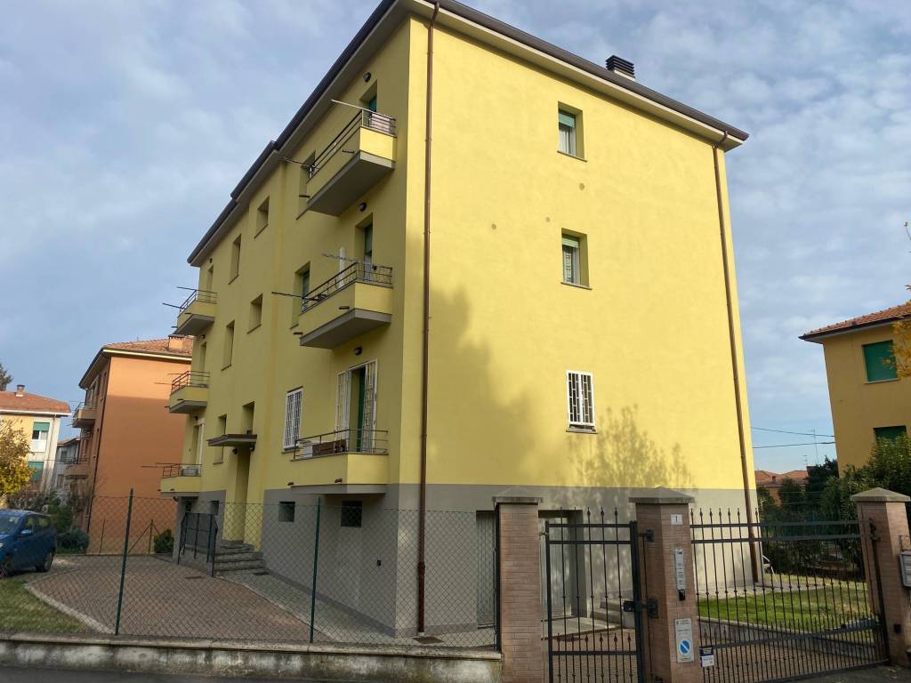 appartamento in vendita a Bologna in zona Savena