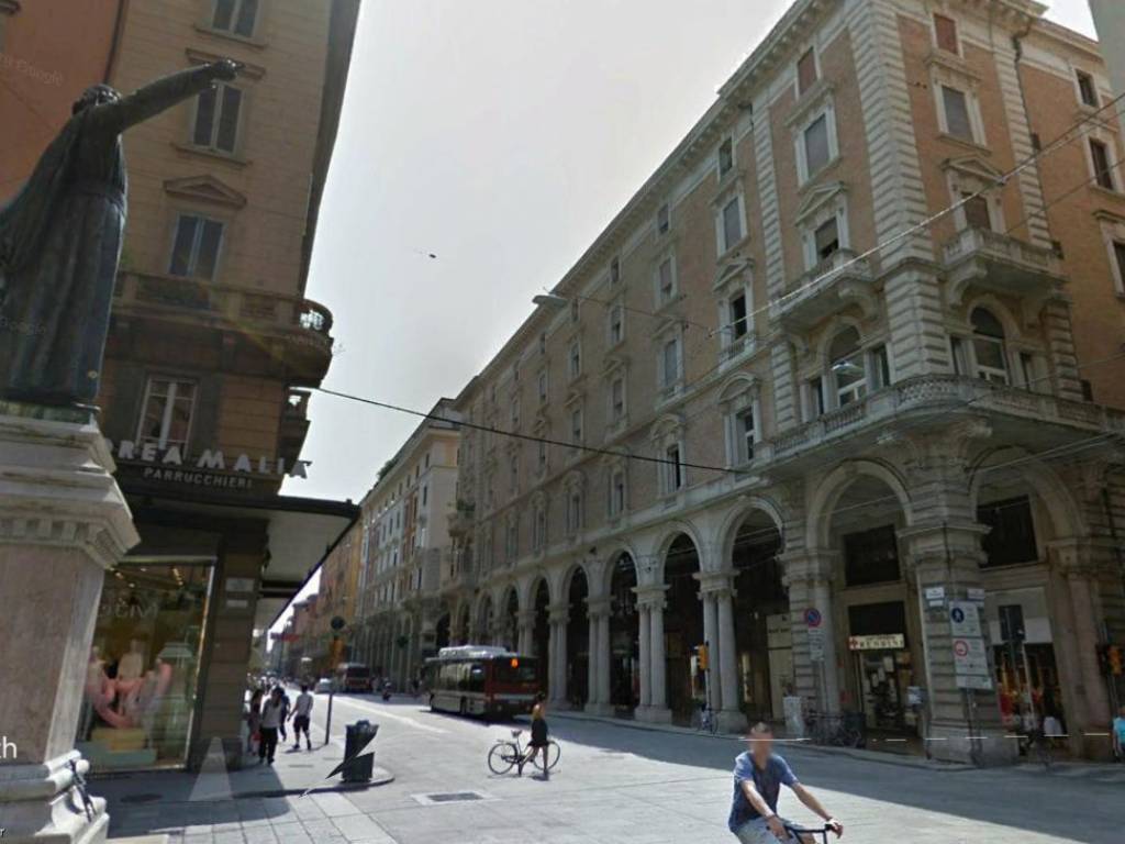negozio in vendita a Bologna