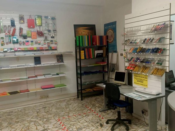 ufficio in vendita a Bologna in zona Centro Storico