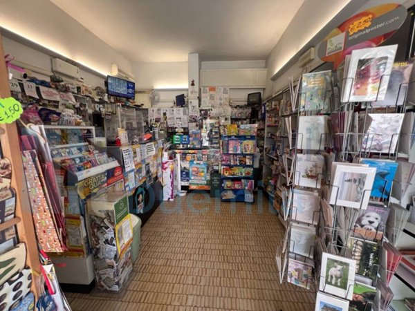 negozio in vendita a Bologna in zona Savena