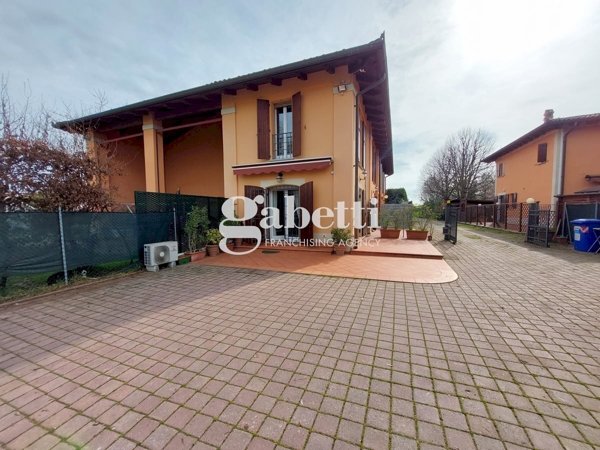 casa indipendente in vendita a Bologna