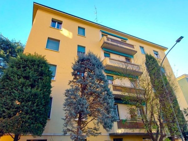 appartamento in vendita a Bologna in zona Saragozza