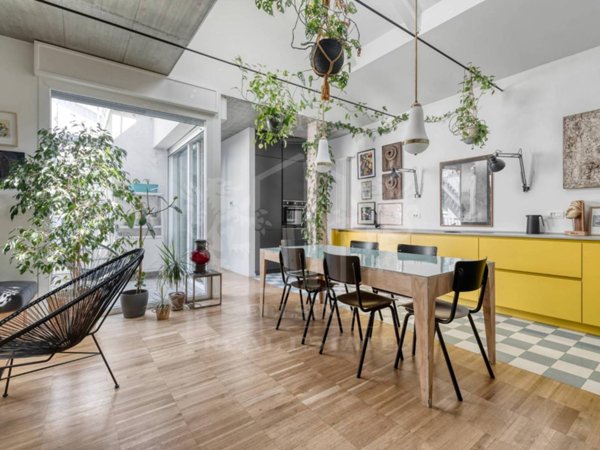 appartamento in vendita a Bologna in zona Saffi