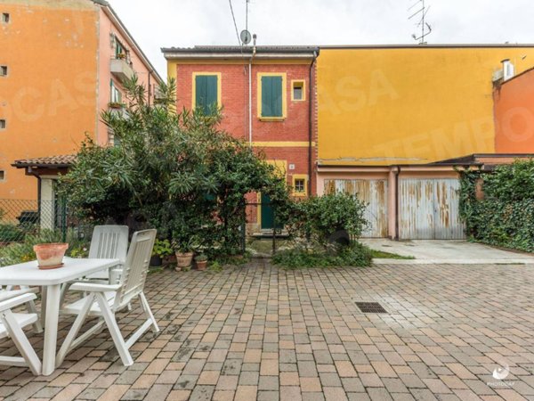 appartamento in vendita a Bologna in zona Santa Viola