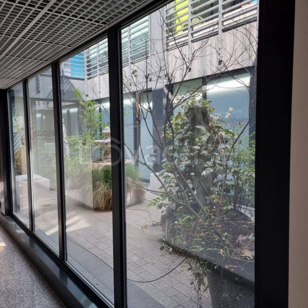 ufficio in vendita a Bologna in zona San Vitale