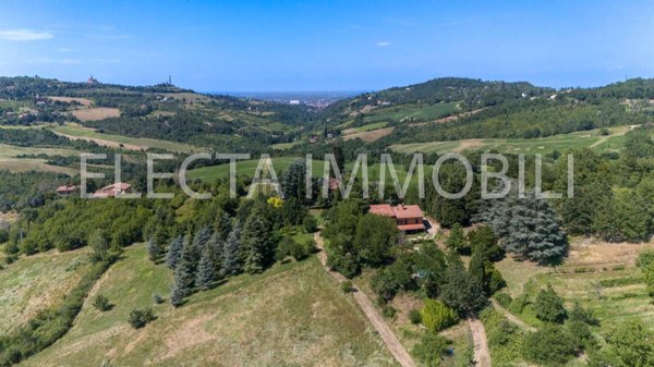 casa indipendente in vendita a Bologna in zona Colli
