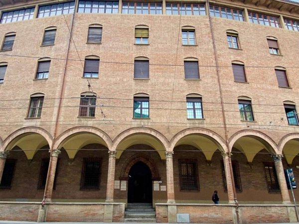 appartamento in vendita a Bologna in zona Santo Stefano