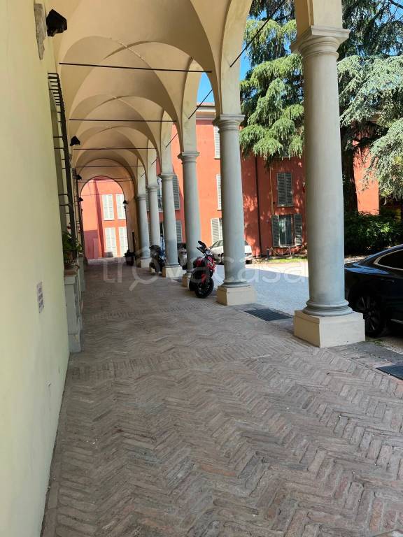 casa semindipendente in vendita a Bologna in zona San Vitale