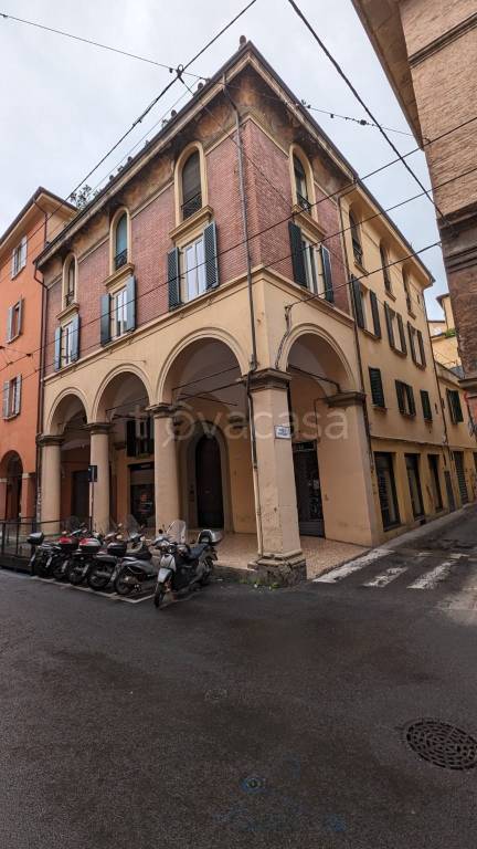 appartamento in vendita a Bologna in zona San Vitale