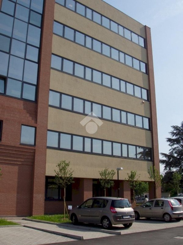 ufficio in vendita a Bologna in zona Fiera