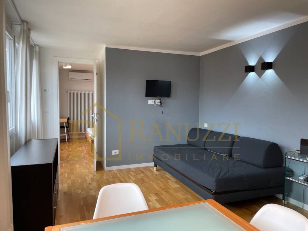 appartamento in vendita a Bologna in zona Santo Stefano