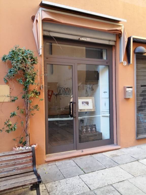 negozio in vendita a Bologna in zona Centro Storico