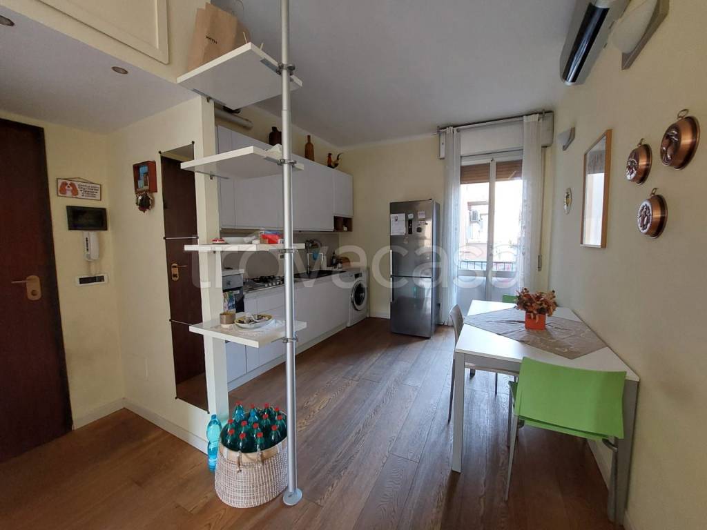 appartamento in vendita a Bologna in zona Andrea Costa