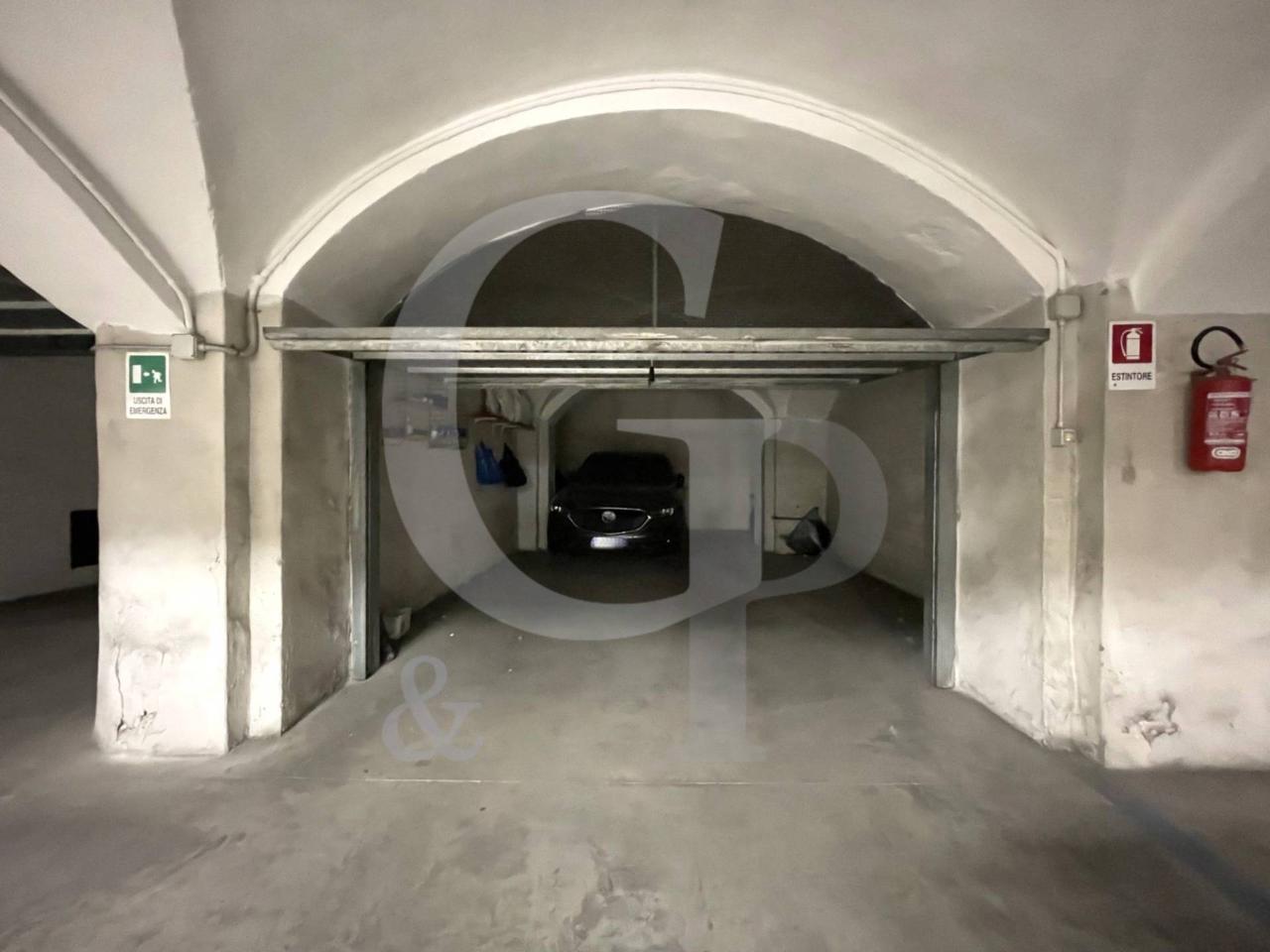 ufficio in vendita a Bologna in zona Centro Storico