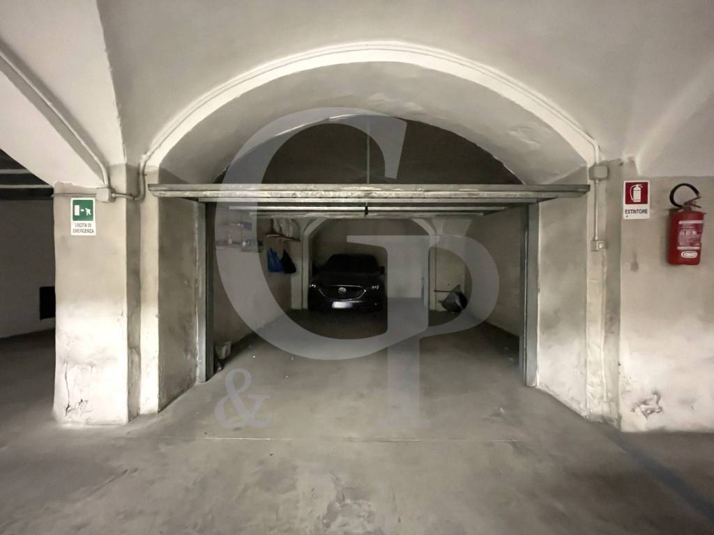 ufficio in vendita a Bologna in zona Centro Storico