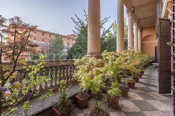 appartamento in vendita a Bologna in zona Centro Storico