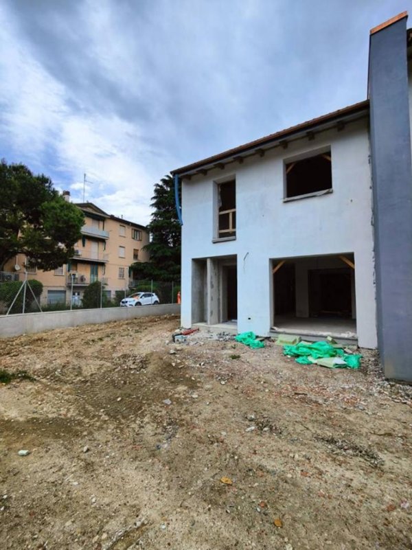 casa indipendente in vendita a Bologna in zona Borgo Panigale