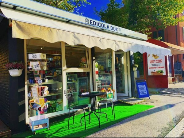 negozio in vendita a Bologna in zona San Vitale